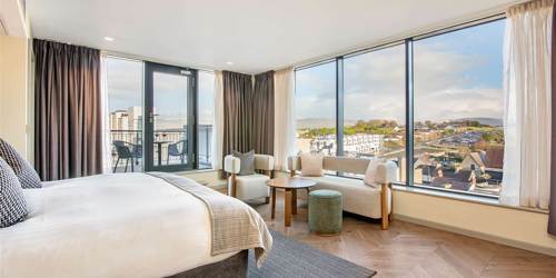 Suite 603 Print Image 4 1